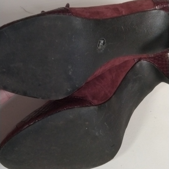 Alfani Step N Flex Maroon Leather Snakeskin Heels 7m Fall Spring Casual Date - Picture 6 of 9